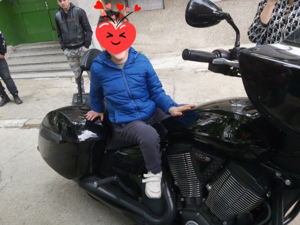 Благодарности към мото клуб “Черните рози“ за проявената човещина към децата с увреждания