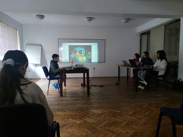 С 2 грамоти за трето място и 4 за отлично представяне се завърнаха от Финал 4 програмисти от 5-и и 6-и клас