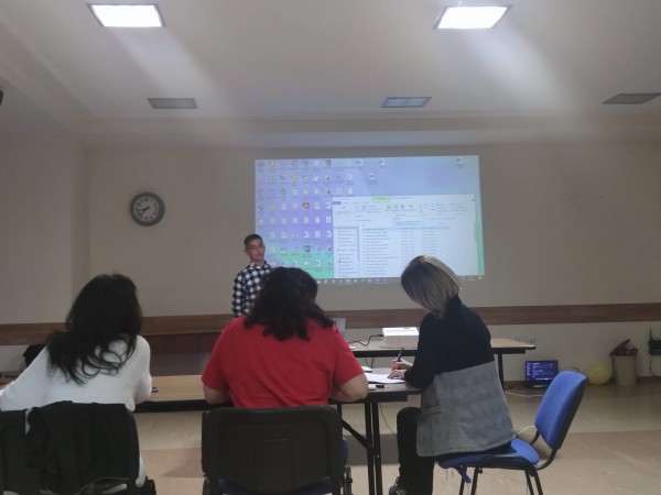 С 2 грамоти за трето място и 4 за отлично представяне се завърнаха от Финал 4 програмисти от 5-и и 6-и клас