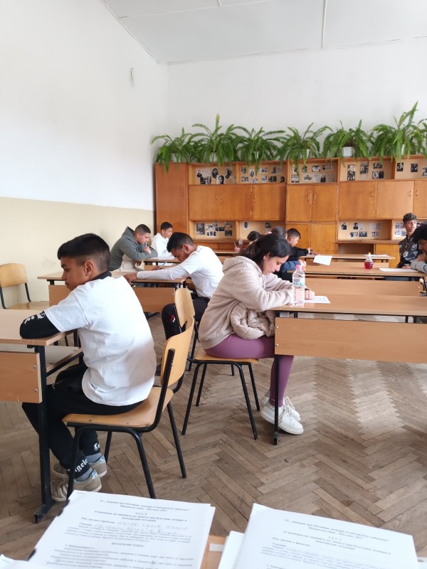 Ученици от Община Мъглиж мериха сили в състезание за защита при бедствия и пожари