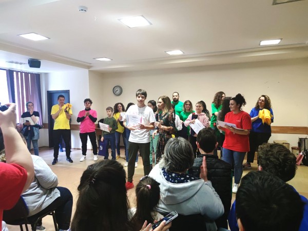 С 2 грамоти за трето място и 4 за отлично представяне се завърнаха от Финал 4 програмисти от 5-и и 6-и клас