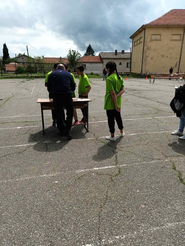 Ученици от Община Мъглиж мериха сили в състезание за защита при бедствия и пожари