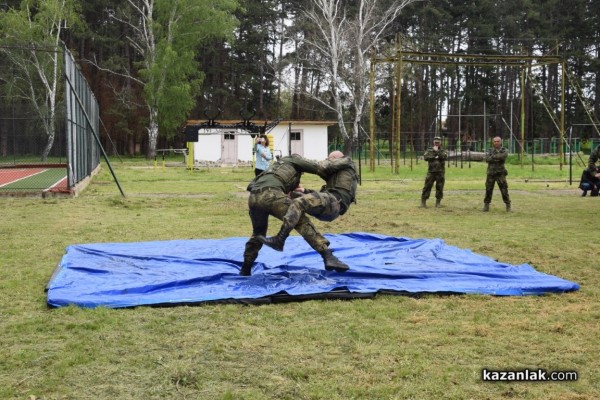 “Ден на отворените врати“ в казанлъшкото военно поделение 