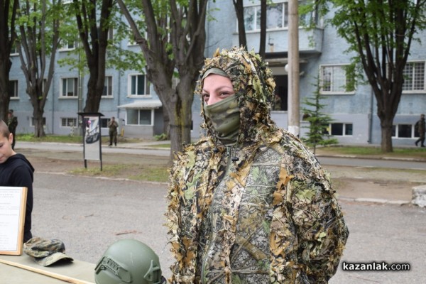 “Ден на отворените врати“ в казанлъшкото военно поделение 