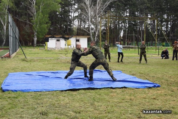 Денят на отворени врати в казанлъшкото военно формирование премина при засилен интерес