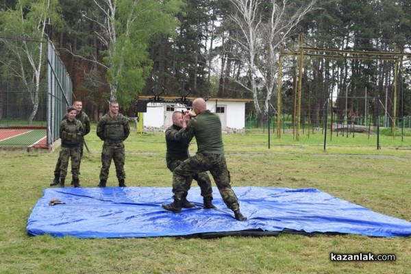 “Ден на отворените врати“ в казанлъшкото военно поделение 