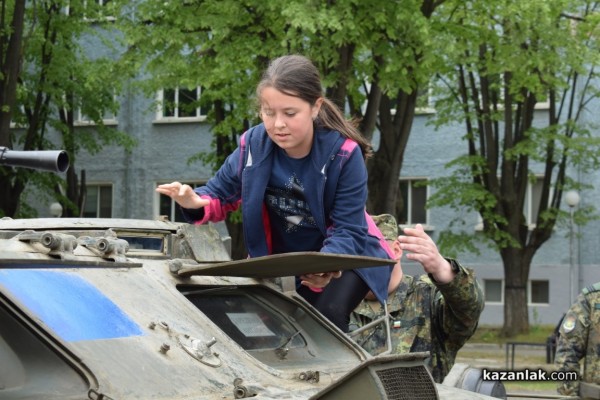 “Ден на отворените врати“ в казанлъшкото военно поделение 