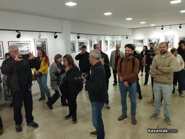 В 40 фотографии Иво Орешков разказа за своите четири вълнуващи пътувания до Монголия ,Мароко, Намибия и Амазония