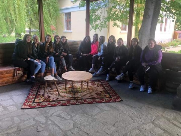 Лечебната сила на етеричните масла търсеха ученици от ПГЛПТ по проект “Иновативно училище“