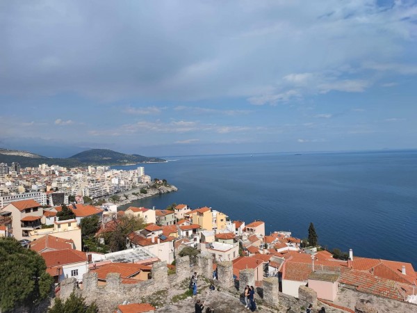 Ученици от ПХГ “Св. Св. Кирил и Методий” се завърнаха от практика в Кавала и Тасос