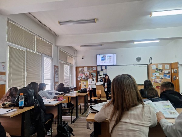 Ученици и учители с разменени роли в Деня на ученическото самоуправление