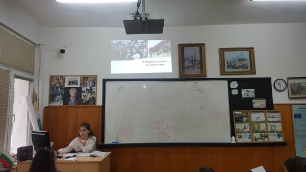 Ученици и учители с разменени роли в Деня на ученическото самоуправление