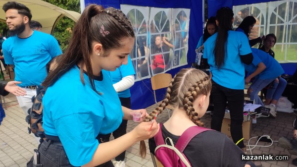 8 средни училища се представиха в Панорамата на професионалното образование в Казанлък