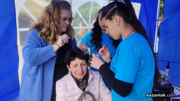 8 средни училища се представиха в Панорамата на професионалното образование в Казанлък