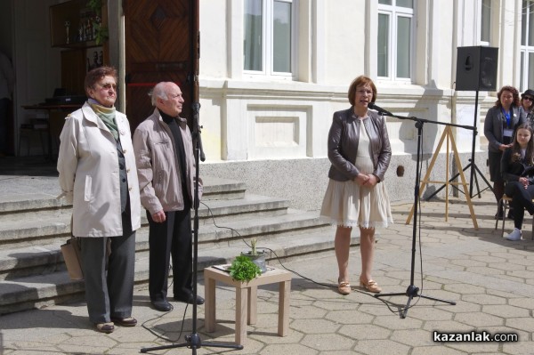 Директорът на хуманитарната гимназия Румена Петрова: 140 г. по-късно възрожденския дух е все още жив