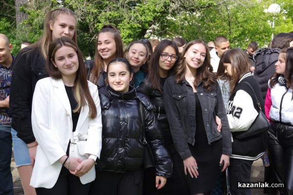 Директорът на хуманитарната гимназия Румена Петрова: 140 г. по-късно възрожденския дух е все още жив