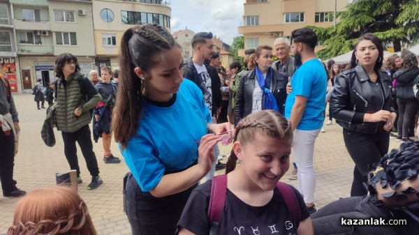 8 средни училища се представиха в Панорамата на професионалното образование в Казанлък