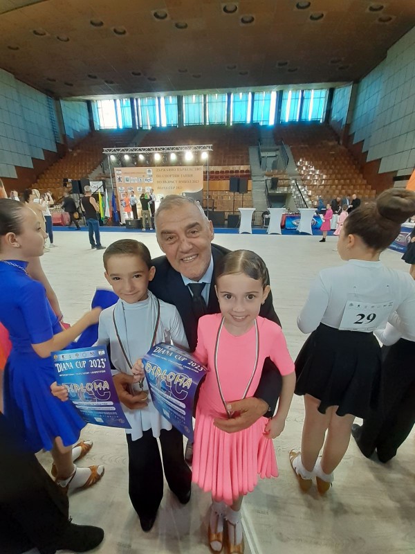 Нови медали за танцьорите на КСТ “Роза“ от Ямбол