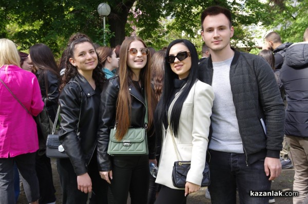 Директорът на хуманитарната гимназия Румена Петрова: 140 г. по-късно възрожденския дух е все още жив