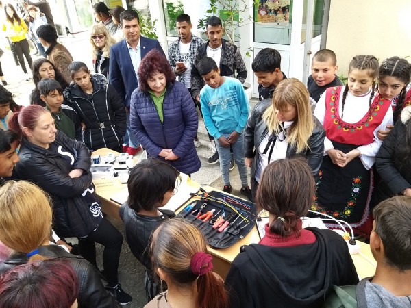 ПГ „Атанас Дамянов“ взе участие в Панорамата на професионалното образование в Николаево 