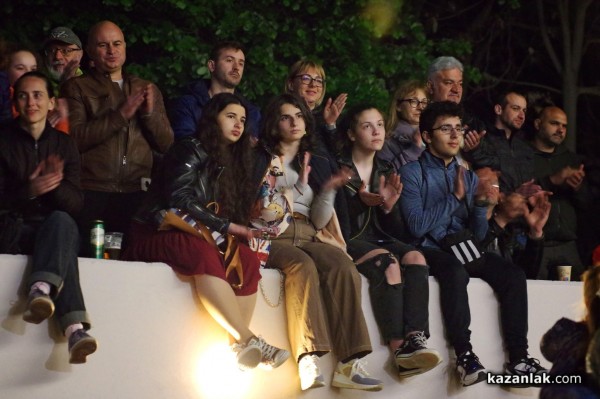 Пъстрата програма за „Нощта на музеите“ предизвика голям интерес и събра стотици посетители в Казанлък