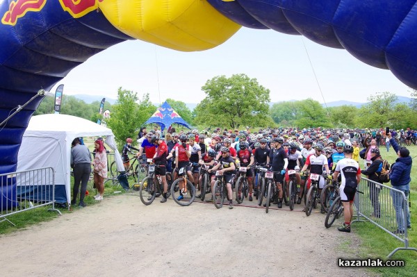 Над 600 състезатели се впуснаха в Спици и бодли 2023. Фестивалът премина с много музика и забавления 