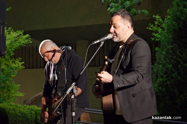 Пъстрата програма за „Нощта на музеите“ предизвика голям интерес и събра стотици посетители в Казанлък