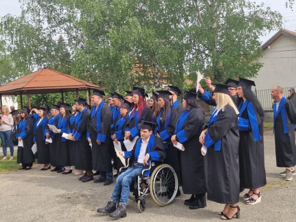 Кметът Галина Стоянова поздрави випуск 2022 на Технически колеж Казанлък