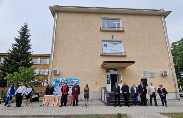 Кметът Галина Стоянова поздрави випуск 2022 на Технически колеж Казанлък