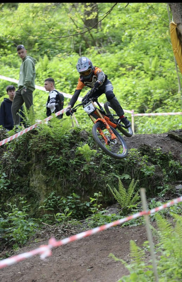 Георги Георгиев стартира сезона с бронзов медал