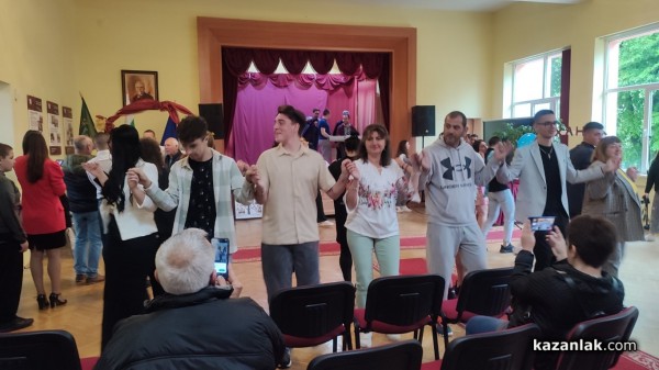 Механото изпрати своите 79 абитуриенти с голямо тържество