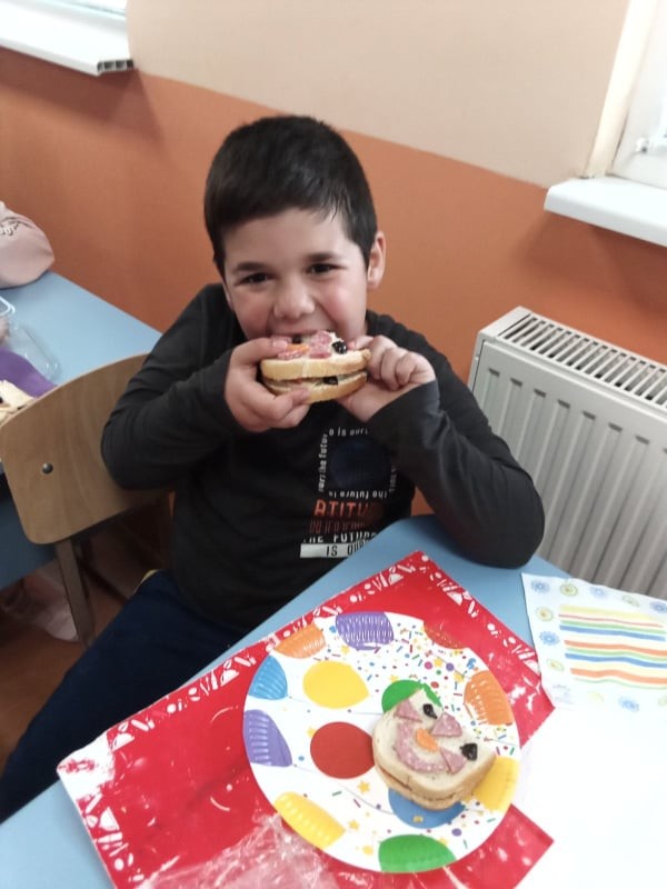 Първолаците от ОУ “Георги Кирков“ се превъплътиха в малки кулинари