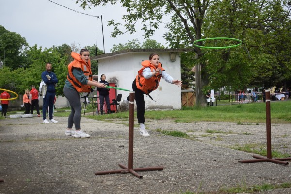 Младите огнеборци от с. Ветрен станаха трети в областната надпревара