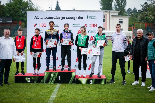 Атлетката ни Мария Караиванова продължава да мачка в турнира на А1