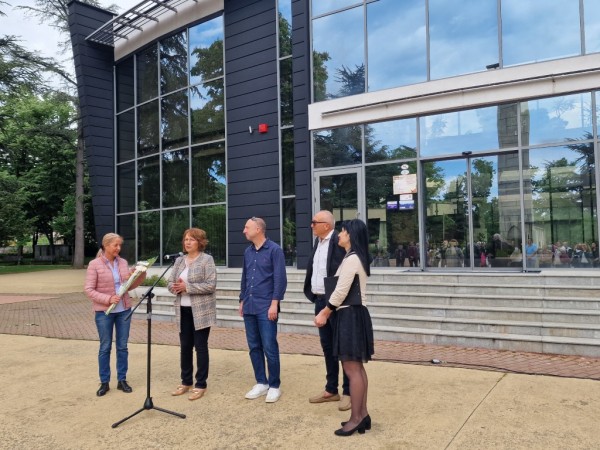 “Българските розотърговци. Родова памет на Казанлък“ - изложба на открито в парк Розариум