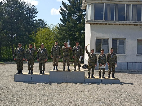 Състезания по военен трибой и „Най – добър снайперски тим” се проведоха в Казанлък 