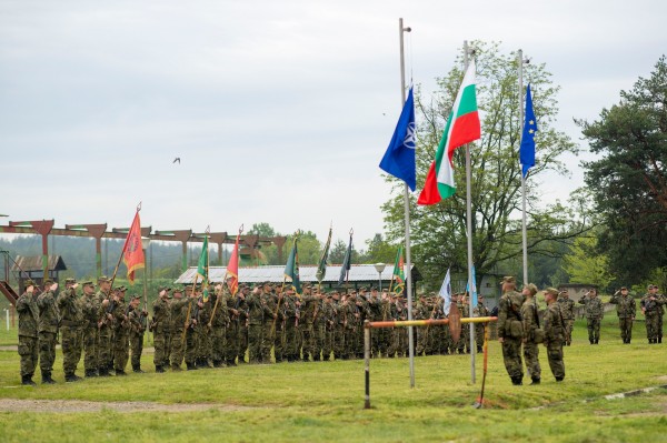 Състезания по военен трибой и „Най – добър снайперски тим” се проведоха в Казанлък 