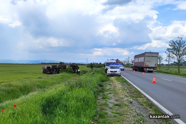Цистерна се обърна край Мъглиж. Има пострадал / ОБНОВЕНА