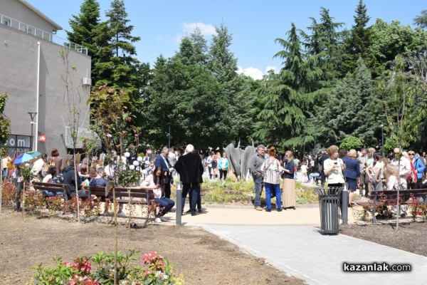 Незабрвим 24 май в Казанлък - мистичната “Ахинора“ на Иван Милев вече има дом