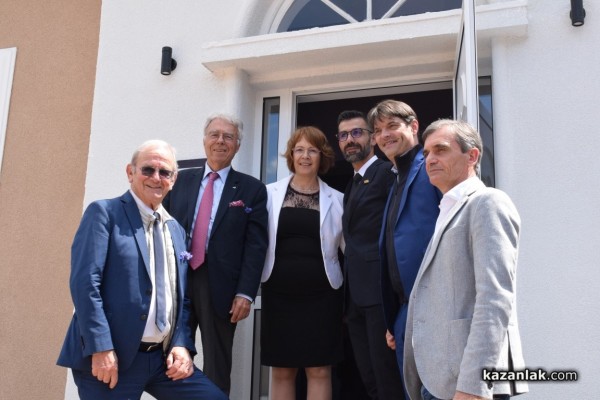 Незабрвим 24 май в Казанлък - мистичната “Ахинора“ на Иван Милев вече има дом