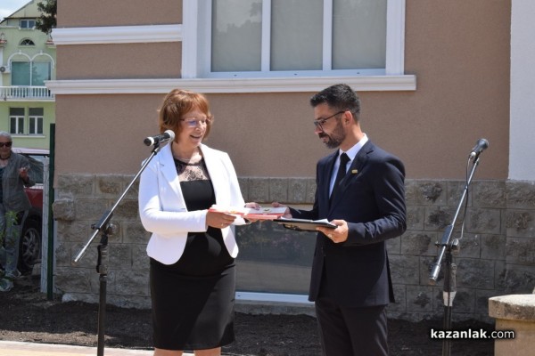 Незабрвим 24 май в Казанлък - мистичната “Ахинора“ на Иван Милев вече има дом