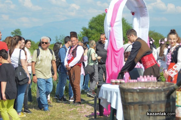 Ритуал “Розобер“ в село Овощник