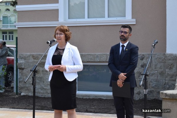 Незабрвим 24 май в Казанлък - мистичната “Ахинора“ на Иван Милев вече има дом