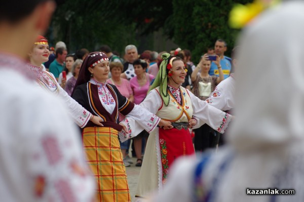 39 състава от цялата страна се събират в Казанлък за надиграването “Тъпан бие, хоро се вие“