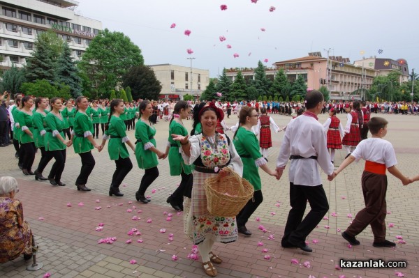 39 състава от цялата страна се събират в Казанлък за надиграването “Тъпан бие, хоро се вие“
