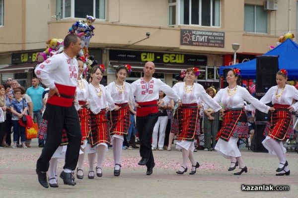 39 състава от цялата страна се събират в Казанлък за надиграването “Тъпан бие, хоро се вие“