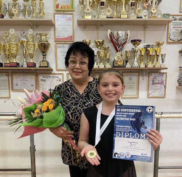 Фурор за Грациите в Солун! Балерините ни се завърнаха със 17 медала от Континенталната олимпиада