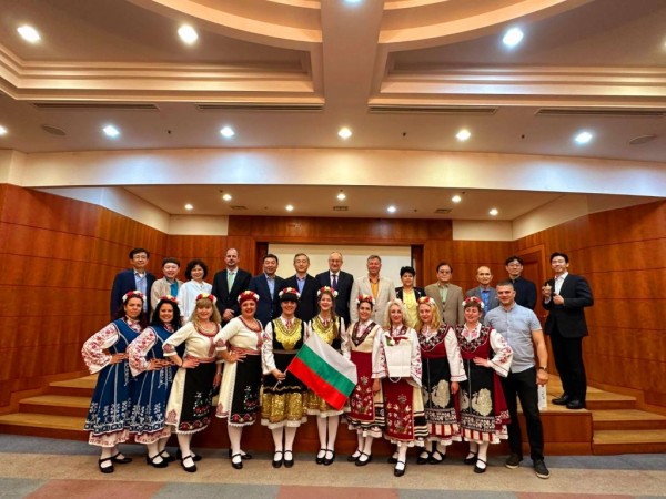 Ползотворни срещи в побратимените на Казанлък градове 