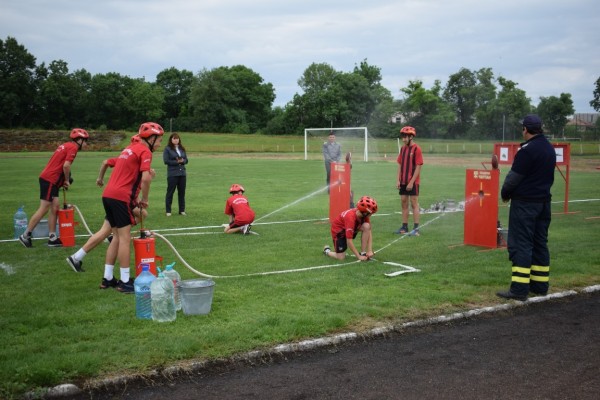 Казанлъшки ученици се класираха втори в областната надпревара “Млад огнеборец“