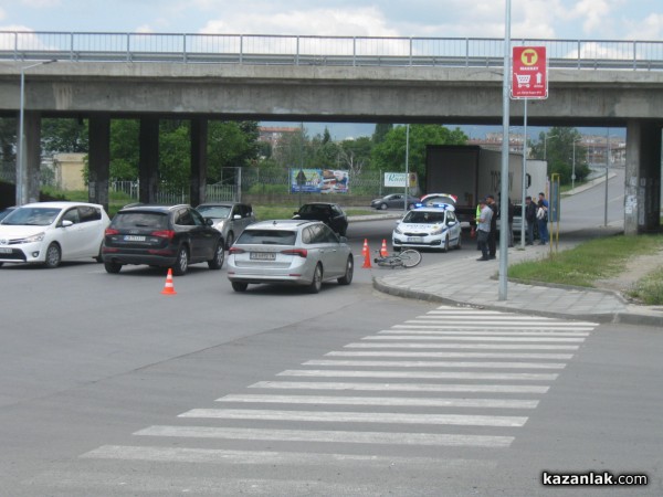 Велосипедист пострада на Надлеза, откаран е в болница/Обновена